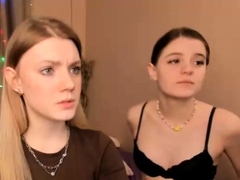 Inexpert Webcam Teen Masturbates Together With Teases