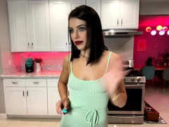 Chirr awaiting unprofessional milf joyless Vannah